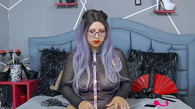 Snapshot of Evangeline chatting on February 2025 11:11:02 PM Evangeline online show from February 2025 11:11:02 PM