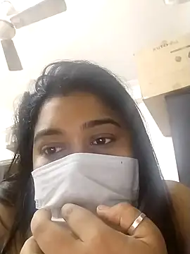 Snapshot of indianlisa5 chatting on January 2025 05:28:02 PM indianlisa5 online show from January 2025 05:28:02 PM