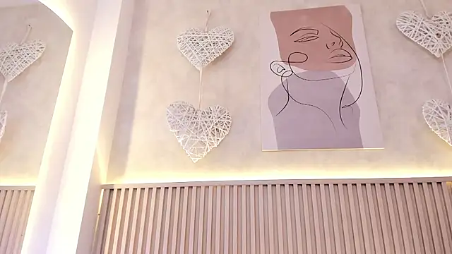 daiana curly online show from March 2026 08:21:02 PM