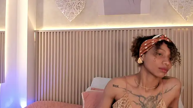 daiana curly online show from January 2026 08:26:02 PM