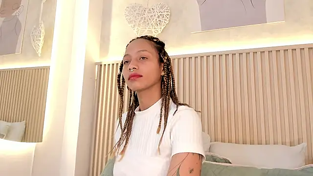 daiana curly online show from March 2026 07:43:02 PM