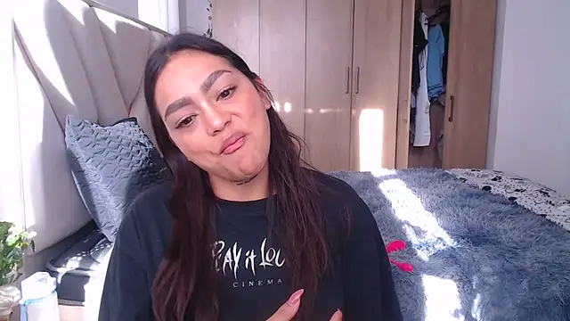 Snapshot of fairylatin222 chatting on March 2025 12:28:02 PM fairylatin222 online show from March 2025 12:28:02 PM