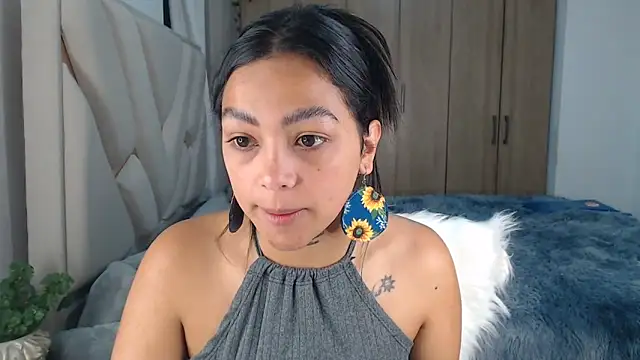 Snapshot of fairylatin222 chatting on March 2025 10:39:01 AM fairylatin222 online show from March 2025 10:39:01 AM