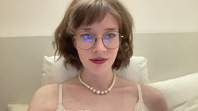 ms christiana online show from May 2026 07:43:02 PM