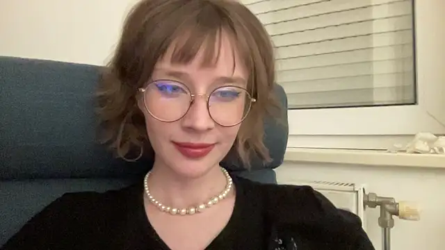 ms christiana online show from May 2026 09:28:01 PM