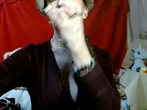 hottieperla online show from February 2026 07:54:02 PM