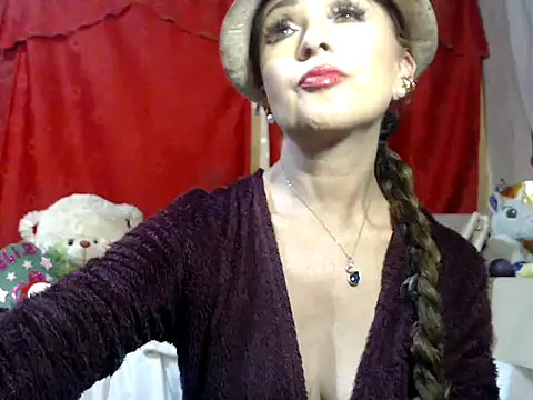 hottieperla online show from December 2025 06:36:02 PM
