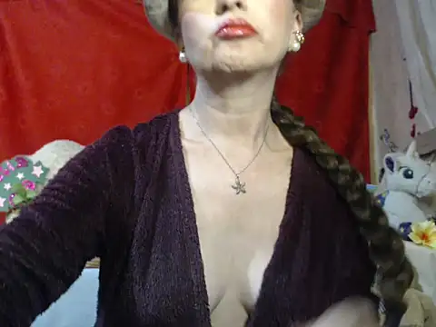 hottieperla online show from September 2025 06:14:02 PM