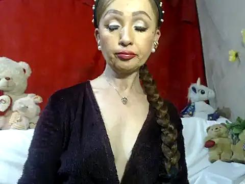 hottieperla online show from March 2025 05:41:02 PM