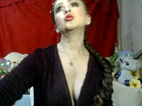 hottieperla online show from October 2025 06:53:02 PM