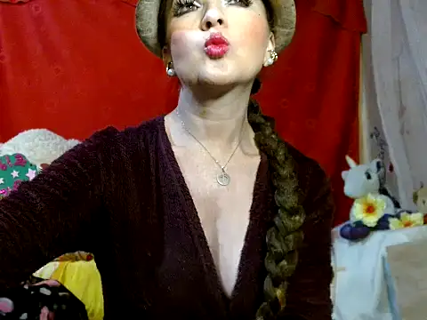 hottieperla online show from March 2026 07:25:02 PM