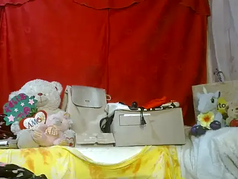 hottieperla online show from April 2026 02:47:02 PM