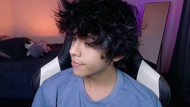 Alan26  online show from April 2026 05:22:02 AM