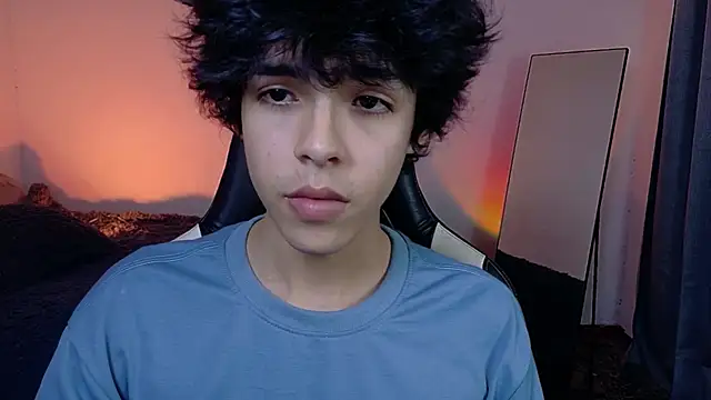 Alan26  online show from April 2026 04:19:02 AM