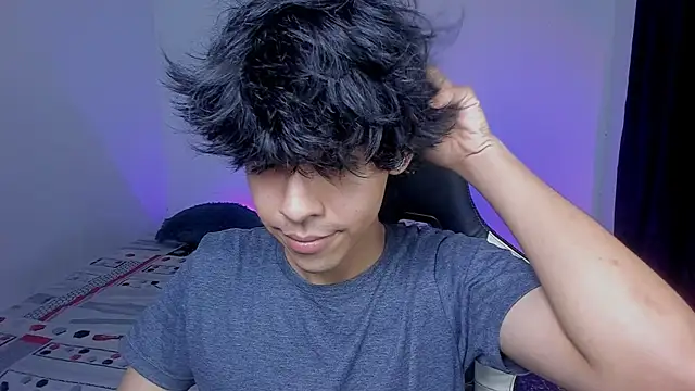 Alan26  online show from November 2025 02:45:02 AM