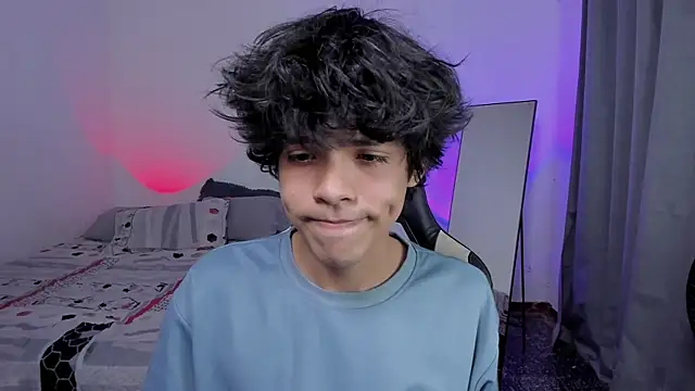 Snapshot of Alan26_ chatting on February 2026 03:51:01 AM Alan26 online show from February 2026 03:51:01 AM