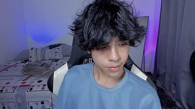 Snapshot of Alan26_ chatting on February 2026 02:01:02 AM Alan26 online show from February 2026 02:01:02 AM