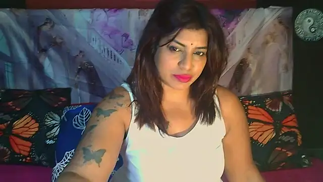 RoyalIndianCreamPuff online show from July 2026 06:48:01 PM