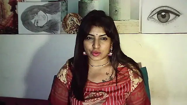RoyalIndianCreamPuff online show from May 2026 06:25:01 PM