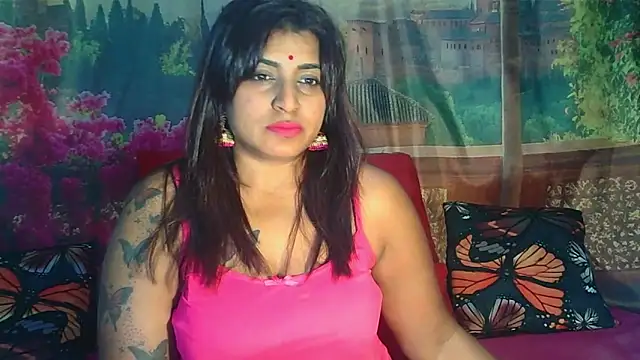 RoyalIndianCreamPuff online show from June 2026 06:38:01 PM