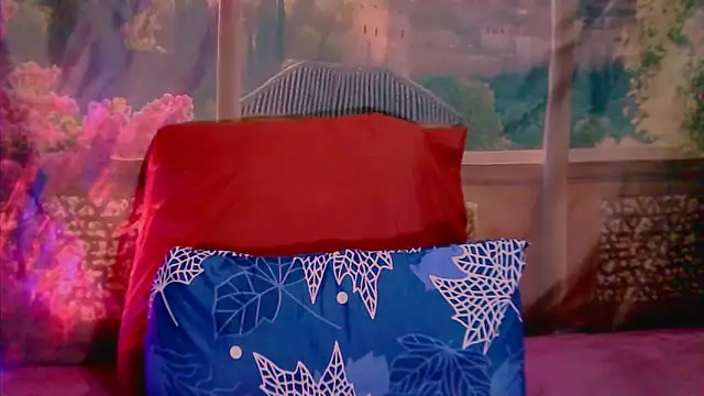 RoyalIndianCreamPuff online show from October 2025 07:47:01 PM