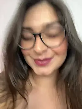 adara lennox online show from February 2025 02:15:01 AM
