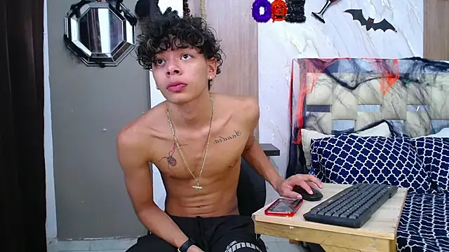 Snapshot of Harry_jhonsson chatting on October 2025 07:34:02 PM Harry jhonsson online show from October 2025 07:34:02 PM