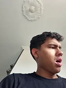 Snapshot of xrobXstax chatting on September 2025 07:30:01 PM xrobXstax online show from September 2025 07:30:01 PM