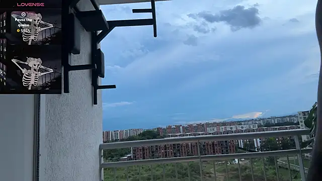 dantecoppolaa  online show from April 2026 10:39:02 PM