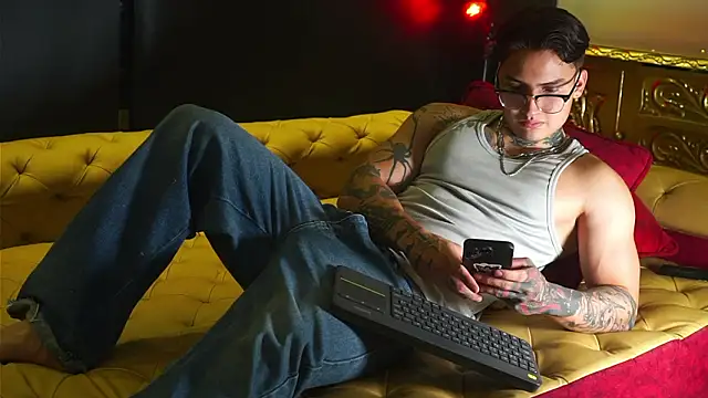 dantecoppolaa  online show from March 2026 11:35:02 PM