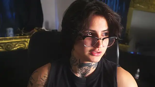 Snapshot of dantecoppolaa_ chatting on February 2025 02:49:01 PM dantecoppolaa online show from February 2025 02:49:01 PM