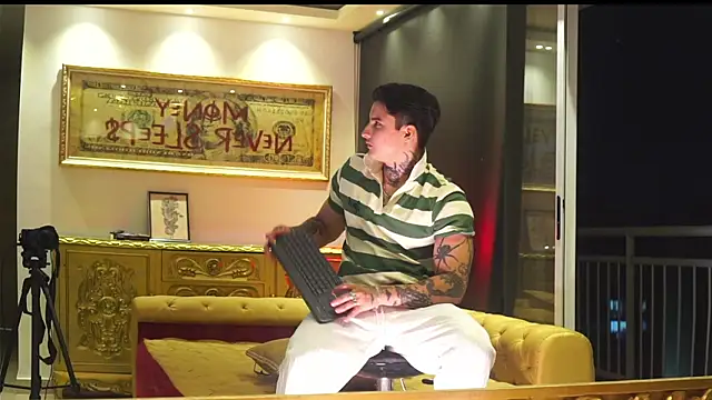 dantecoppolaa  online show from January 2026 12:25:02 AM