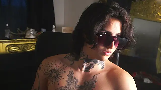 Snapshot of dantecoppolaa_ chatting on February 2025 08:56:01 PM dantecoppolaa online show from February 2025 08:56:01 PM