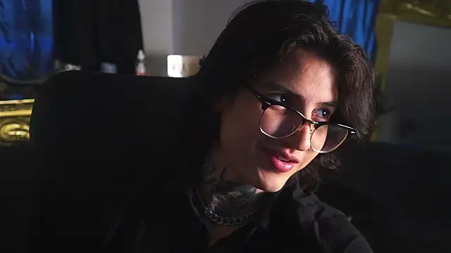 Snapshot of dantecoppolaa_ chatting on February 2025 04:50:02 PM dantecoppolaa online show from February 2025 04:50:02 PM