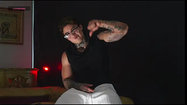 dantecoppolaa  online show from November 2025 08:12:02 PM