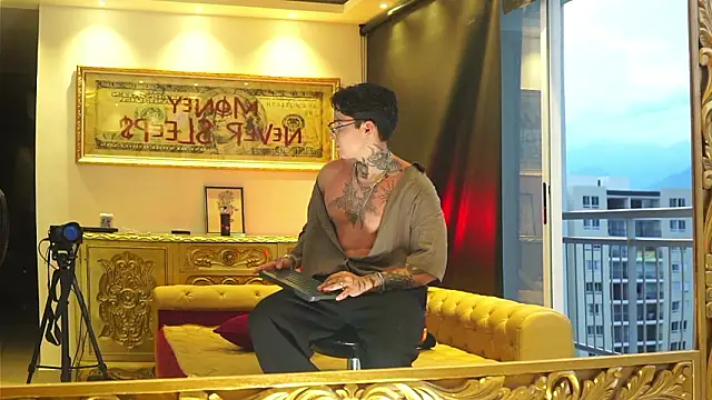 dantecoppolaa  online show from March 2026 11:23:02 PM