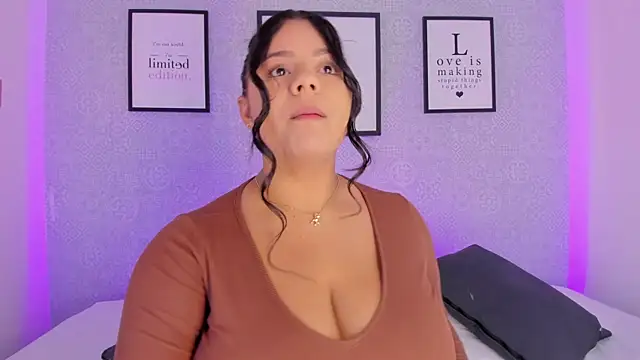 Natasha harper online show from November 2025 12:53:02 PM