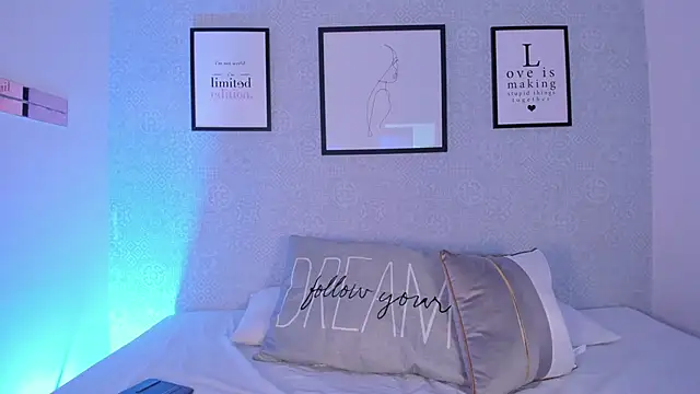 Natasha harper online show from March 2026 11:58:01 AM