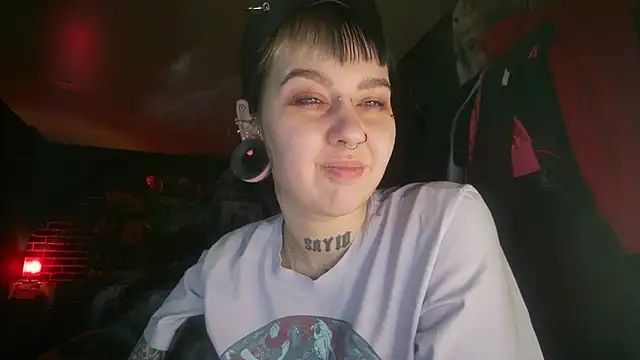 MoorderxDoll online show from March 2025 11:09:01 AM