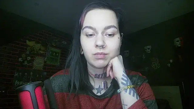 MoorderxDoll online show from October 2025 07:37:01 PM