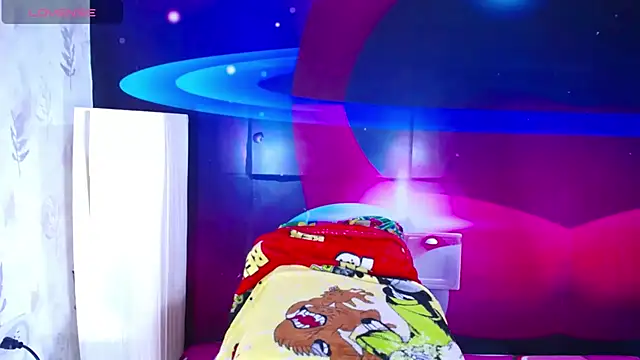 Cristalxxts online show from October 2025 09:17:02 PM