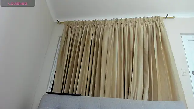 AliciaMiilf online show from September 2025 11:11:02 PM