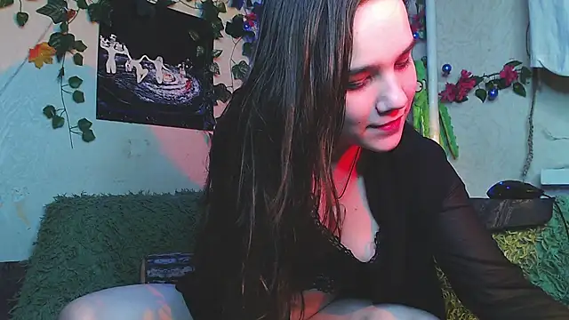 Tiny Witch online show from November 2025 11:16:01 PM