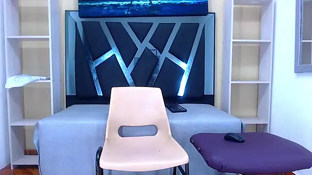 mailo bronw online show from December 2024 02:44:01 PM