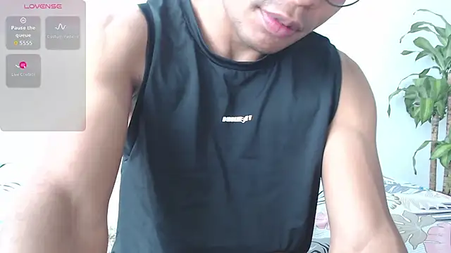 Snapshot of Aaronblack1_ chatting on December 2025 03:18:02 PM Aaronblack1 online show from December 2025 03:18:02 PM