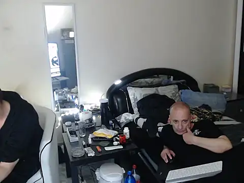 Terizizz online show from April 2026 09:11:02 PM