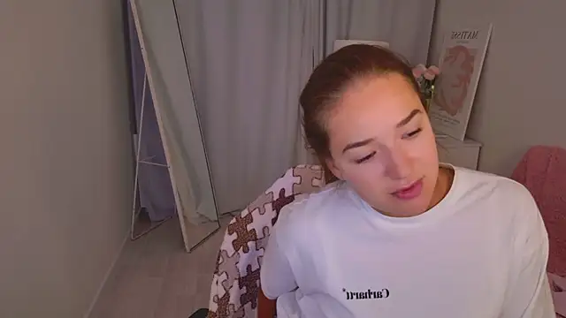 LovelyJessie online show from April 2026 02:56:01 PM