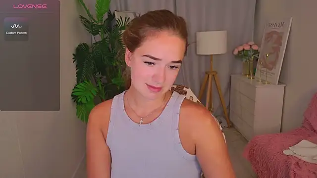 LovelyJessie online show from June 2026 02:22:01 PM