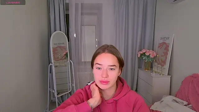 LovelyJessie online show from November 2025 01:45:01 PM