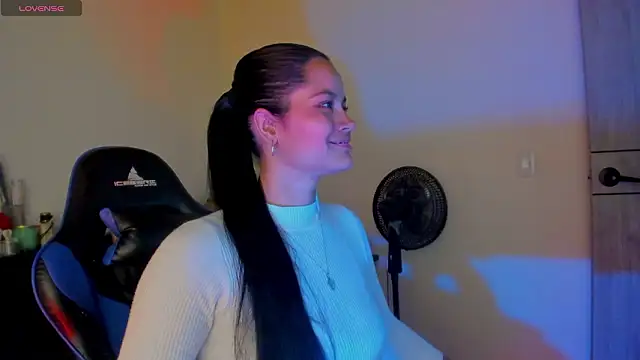 scarlet-kennedy98 online show from February 2026 08:40:01 PM